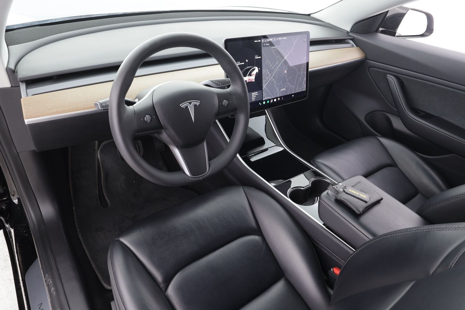 Tesla Model 3 2020 Long-Range Dual Motor AWD - | Lasikatto | ACC | P.Kamera | LED | Muistipenkki | Premium Audio | Kaistavahti | Navi | Keyless | 2x Latauskaapelit |