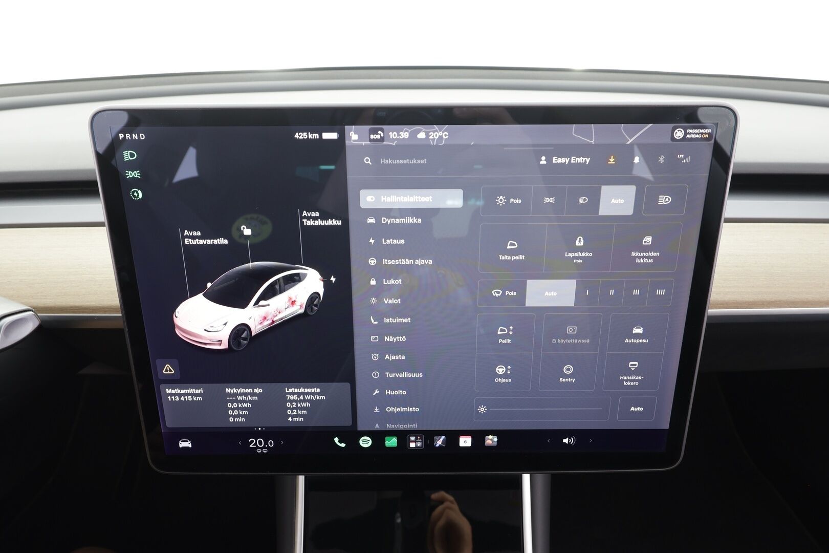 Tesla Model 3 2020 Long-Range Dual Motor AWD - | Lasikatto | ACC | P.Kamera | LED | Muistipenkki | Premium Audio | Kaistavahti | Navi | Keyless | 2x Latauskaapelit |