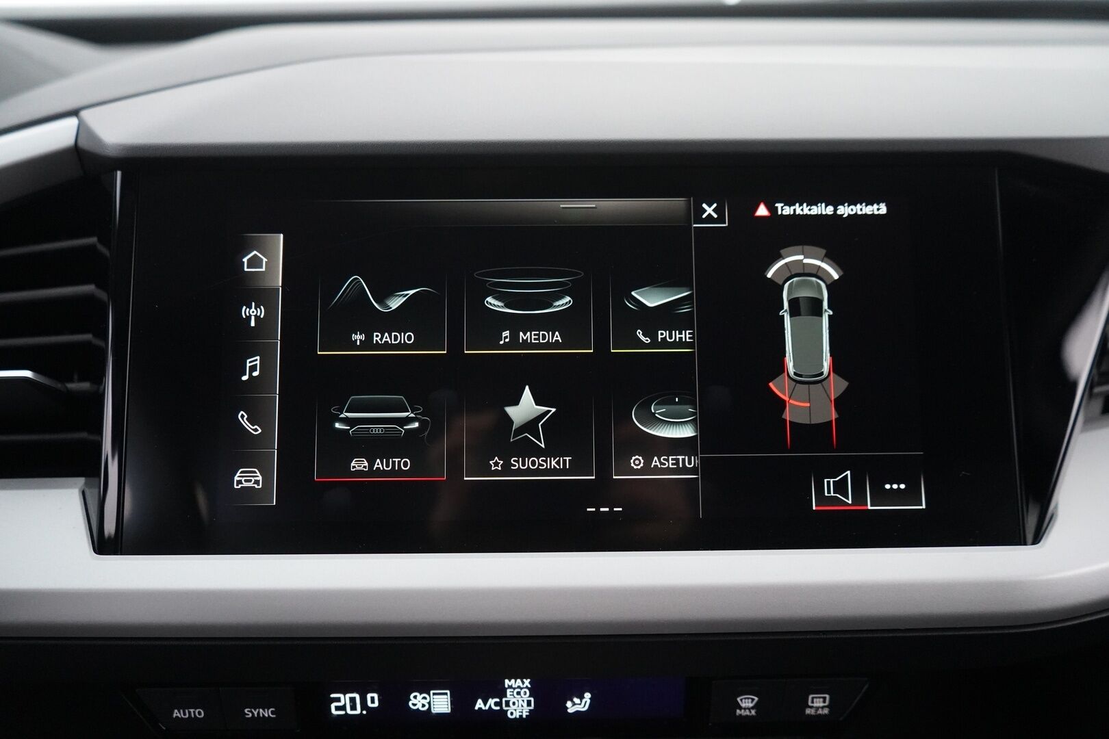 Audi Q4 e-tron 2021 40 e-tron - Sähkökoukku | LED | Digimittaristo | P-Tutkat