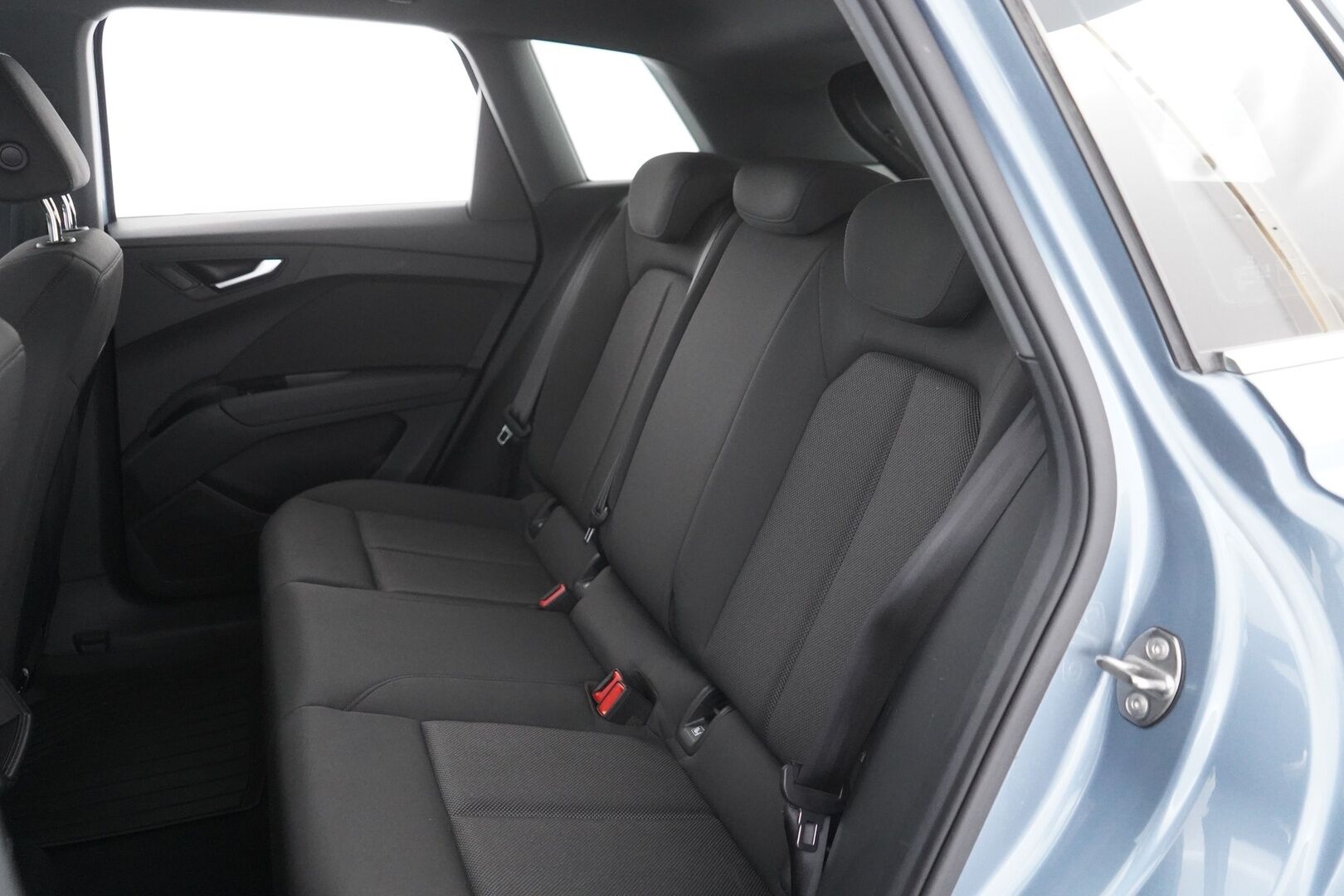 Audi Q4 e-tron 2021 40 e-tron - Sähkökoukku | LED | Digimittaristo | P-Tutkat