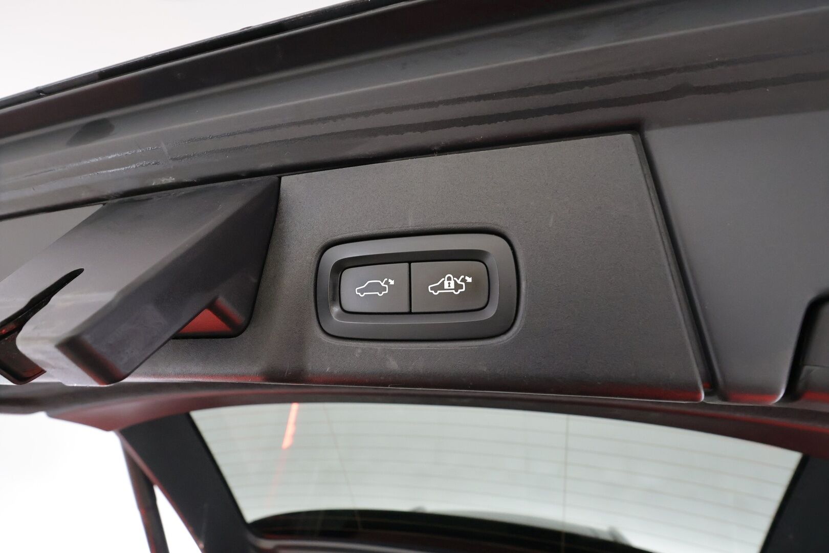 Volvo V90 2017 T6 AWD Business Inscription aut * Webasto / ACC / B&W / 360 / Full-LED / Muistipenkki / Navi / Kaistavahti * - Panorama / HUD / Suomi-auto / Kahdet renkaat aluvanteilla