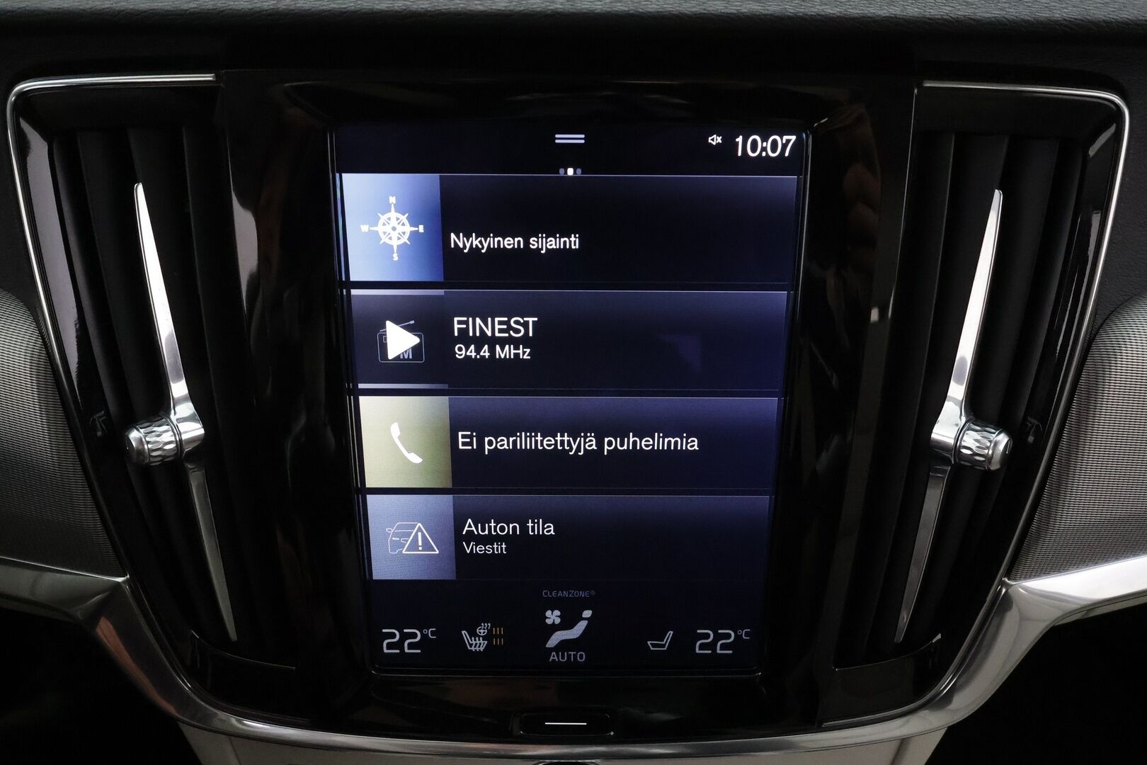 Volvo V90 2017 T6 AWD Business Inscription aut * Webasto / ACC / B&W / 360 / Full-LED / Muistipenkki / Navi / Kaistavahti * - Panorama / HUD / Suomi-auto / Kahdet renkaat aluvanteilla