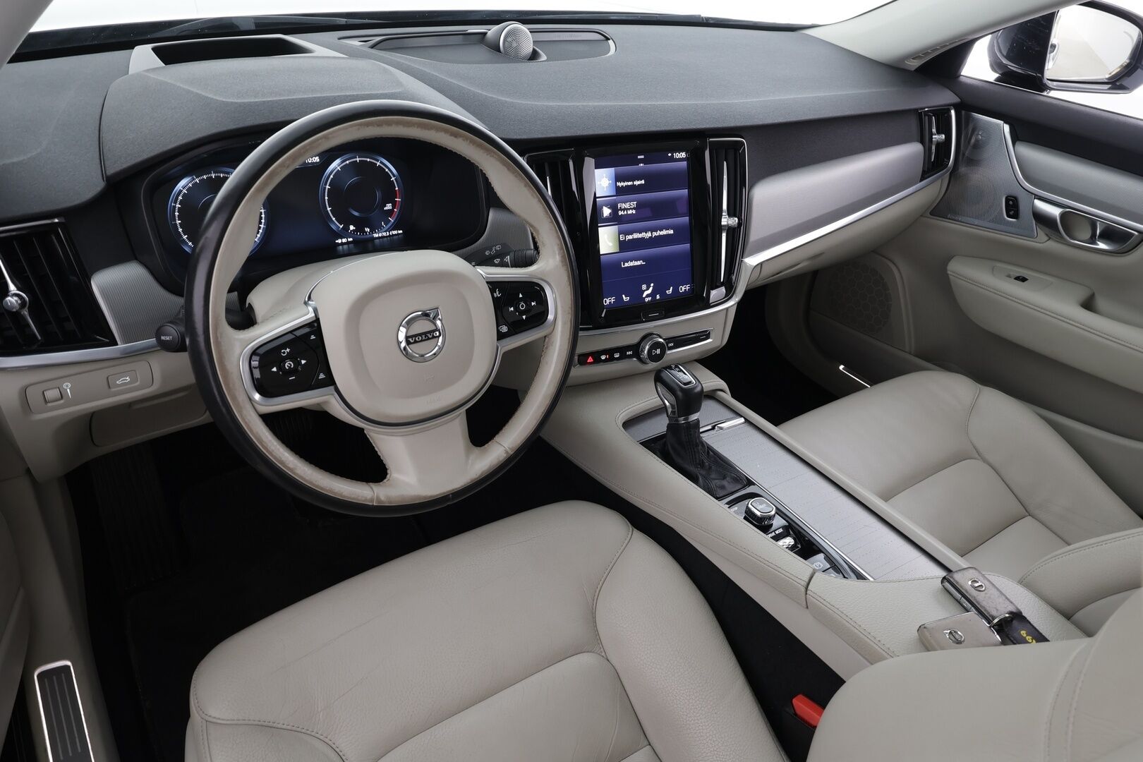 Volvo V90 2017 T6 AWD Business Inscription aut * Webasto / ACC / B&W / 360 / Full-LED / Muistipenkki / Navi / Kaistavahti * - Panorama / HUD / Suomi-auto / Kahdet renkaat aluvanteilla