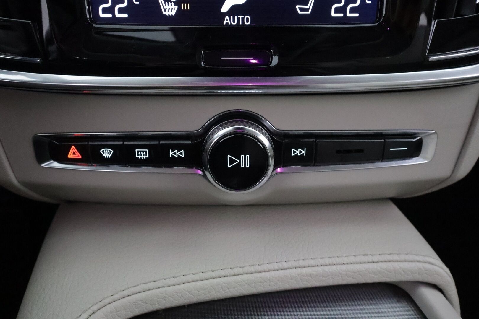 Volvo V90 2017 T6 AWD Business Inscription aut * Webasto / ACC / B&W / 360 / Full-LED / Muistipenkki / Navi / Kaistavahti * - Panorama / HUD / Suomi-auto / Kahdet renkaat aluvanteilla