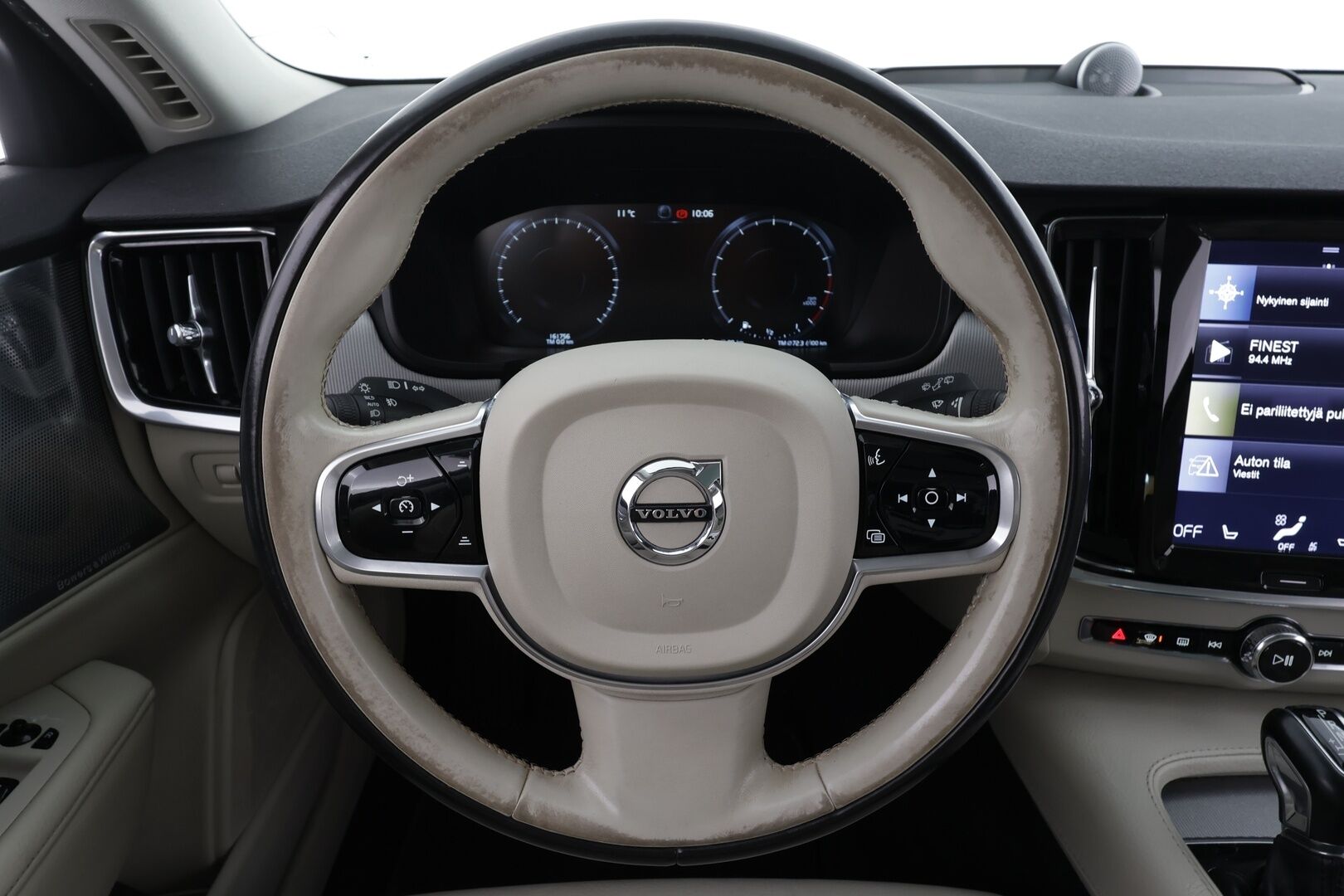 Volvo V90 2017 T6 AWD Business Inscription aut * Webasto / ACC / B&W / 360 / Full-LED / Muistipenkki / Navi / Kaistavahti * - Panorama / HUD / Suomi-auto / Kahdet renkaat aluvanteilla