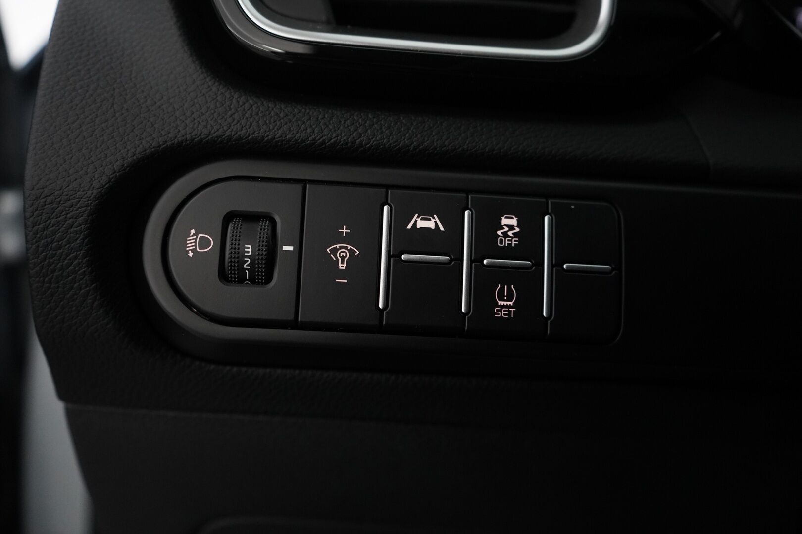 Kia XCeed 2025 1.5 T-GDI 140hv EX DCT Comfort *ACC / Lohkolämmitin / Kamera / Navi / Ratinlämmitin* - AJAMATON (380KM) / 1- Omisteinen Suomi-auto / OEM vanteet