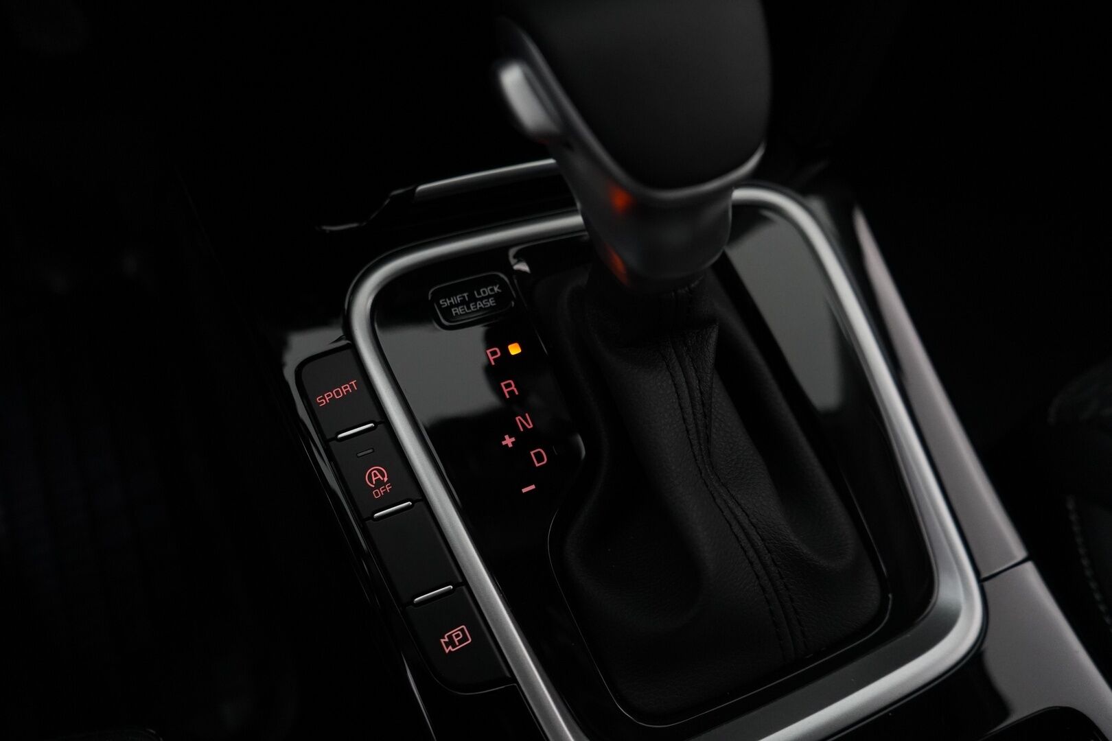 Kia XCeed 2025 1.5 T-GDI 140hv EX DCT Comfort * ACC / Kamera / Navi / Lohkolämmitin / Ratinlämmitin * - KATSO TÄYSIN POIKKEUKSELLINEN HINTA! / AJAMATON (380KM) / Suomi-auto / OEM vanteet / Talvipaketti - HULLUT AVAJAISHULINAT KORKOTARJOUS 3,29 %