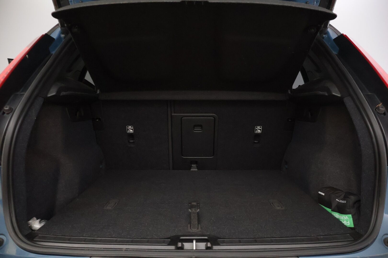 Volvo XC40 2022 Recharge Plus aut - | Adaptiivinen vakionopeudensäädin | Digimittaristo | KeyLess Go | Blis  | Volvo on call | Touchpad | Kahdet renkaat | Huoltokirja |