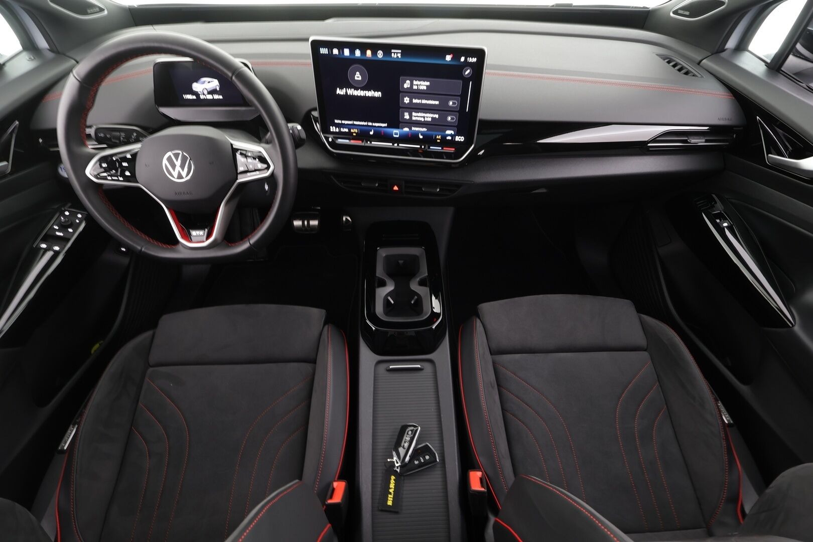 VOLKSWAGEN ID.5 2025 GTX 4Motion 250 kW * ACC / ILP / Koukku / Lasikatto / H&K / Hierovat Muistipenkit / 360-Kamera* - Akku kuntotarkastettu / 2x Lataus / Kahdet Renkaat