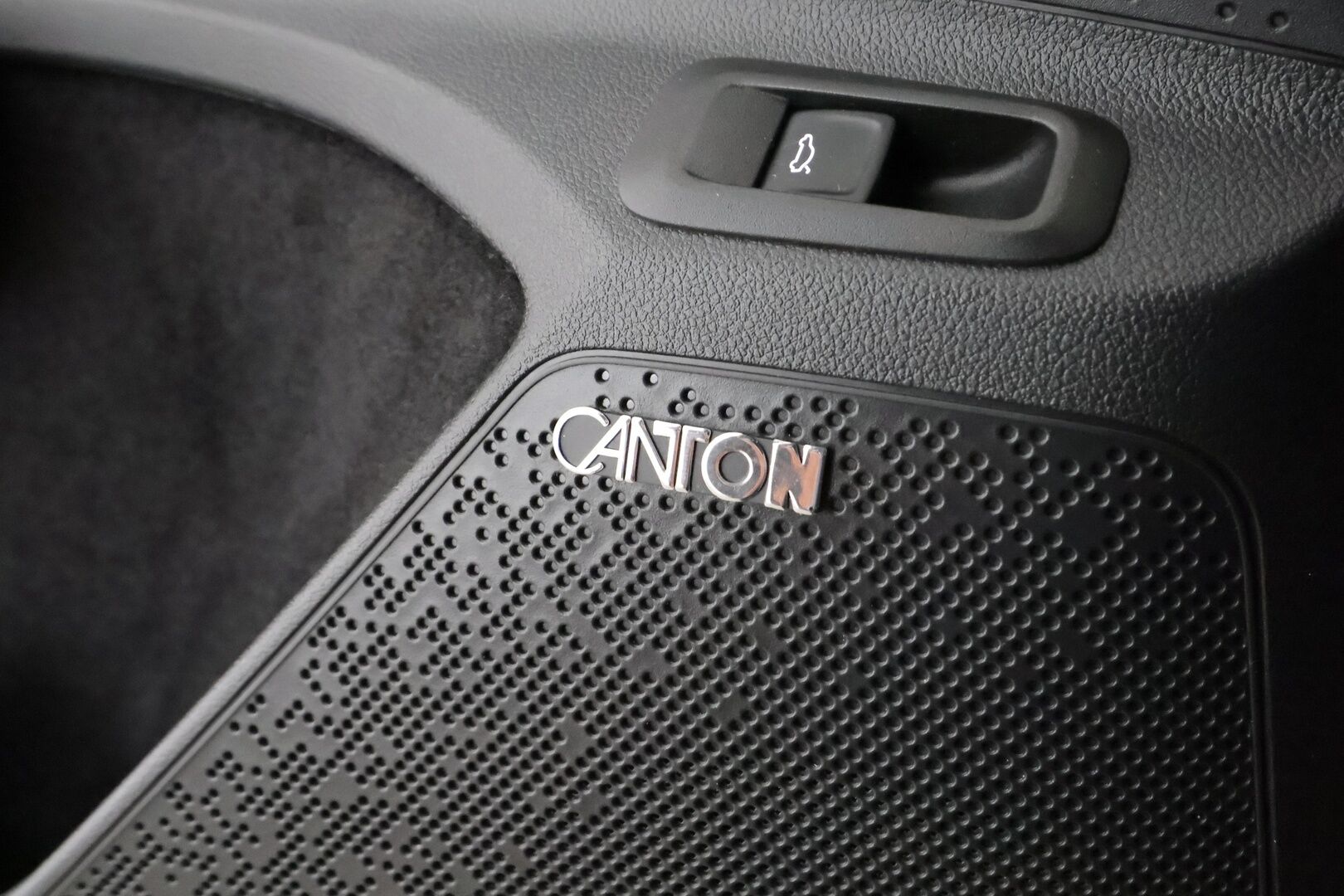 SKODA ENYAQ 2024 Coupe 85x 4x4 RS  * ILP / ACC / HUD / Muistipenkit / Koukku / Matrix-LED / 360-Kamera / Canton / Hierovapenkki* - Akku kuntotarkastettu SoH 98,5% / Merkkihuollettu / Nahat / 2x vanteet