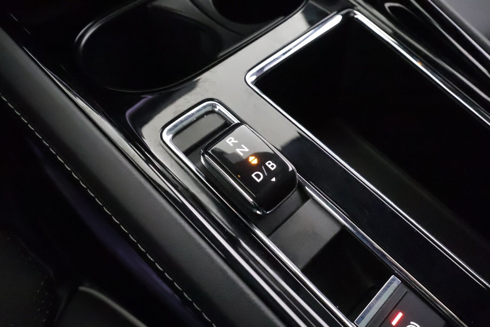 SKODA ENYAQ 2024 Coupe 85x 4x4 RS  * ILP / ACC / HUD / Muistipenkit / Koukku / Matrix-LED / 360-Kamera / Canton / Hierovapenkki* - Akku kuntotarkastettu SoH 98,5% / Merkkihuollettu / Nahat / 2x vanteet