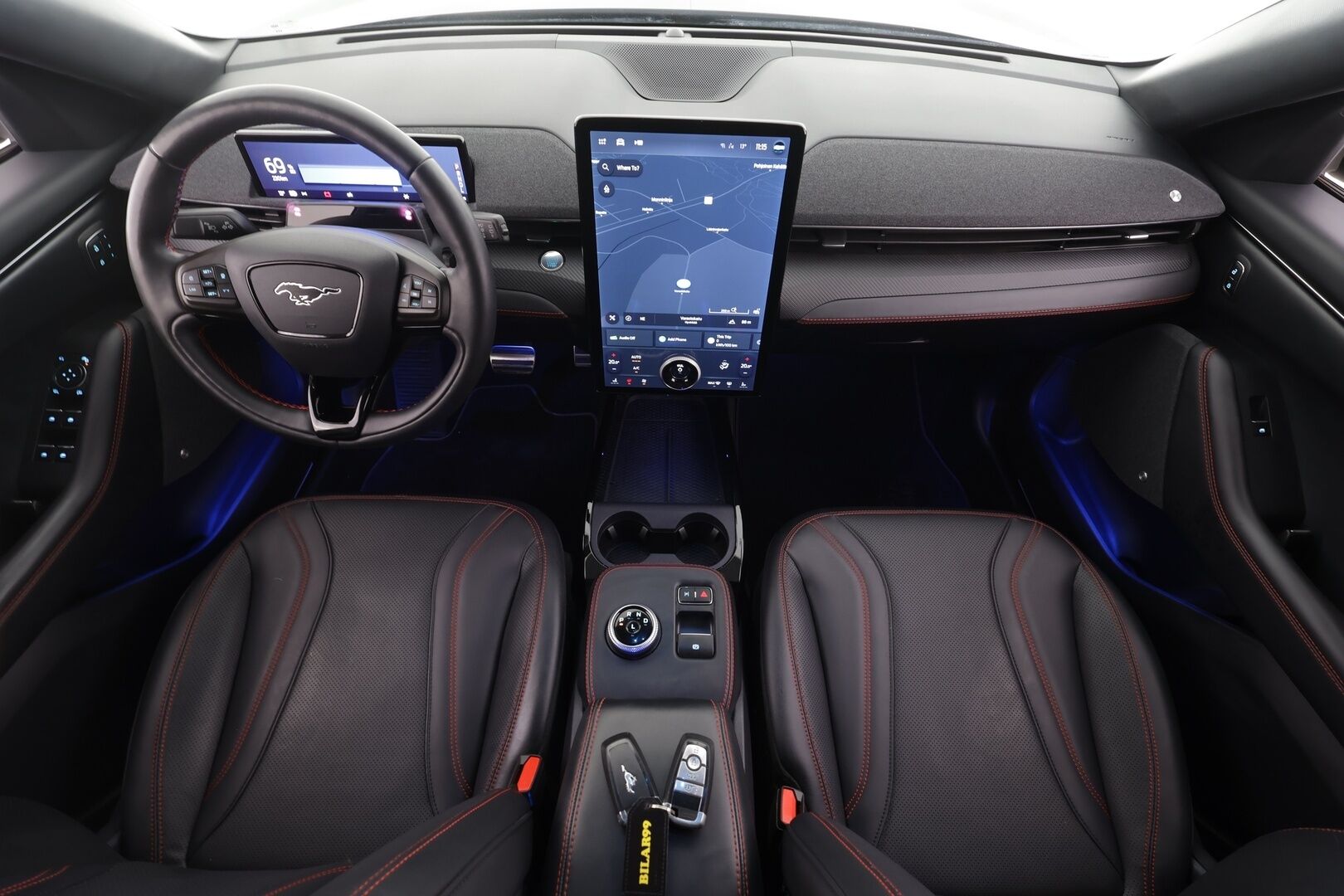 FORD MUSTANG MACH-E 2022 351hv A1 AWD * B&O / ACC / LED / 360 / Muistipenkki / Navi / Kaistavahti / Keyless * - 2x Latauskaapelit / Upea kokonaisuus / Kattavasti varusteltu!