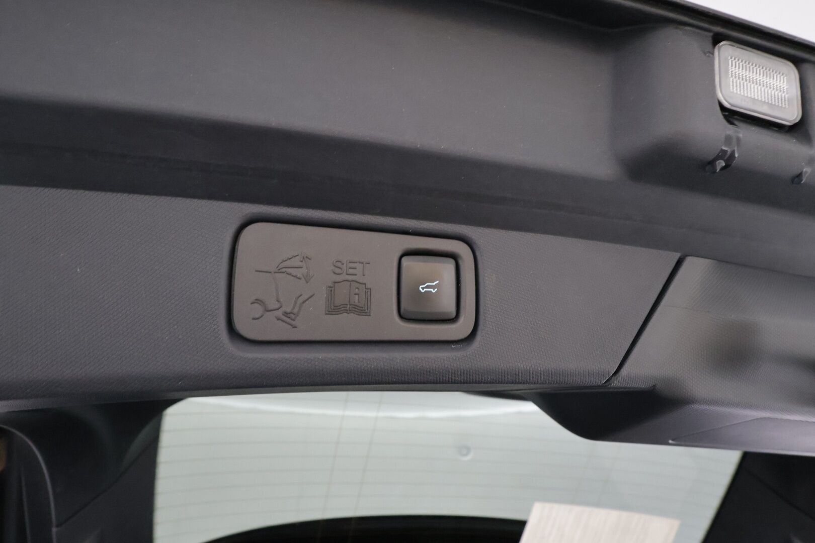 FORD MUSTANG MACH-E 2022 351hv A1 AWD * B&O / ACC / LED / 360 / Muistipenkki / Navi / Kaistavahti / Keyless * - 2x Latauskaapelit / Upea kokonaisuus / Kattavasti varusteltu!