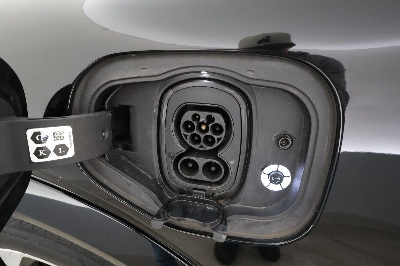 FORD MUSTANG MACH-E 2022 351hv A1 AWD * B&O / ACC / LED / 360 / Muistipenkki / Navi / Kaistavahti / Keyless * - 2x Latauskaapelit / Upea kokonaisuus / Kattavasti varusteltu!