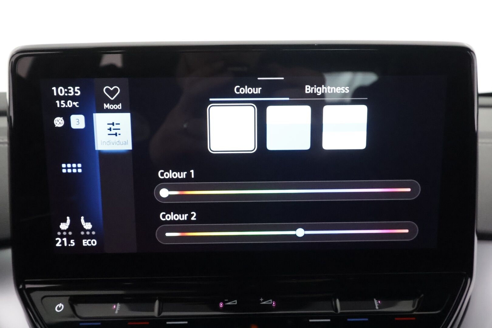 VOLKSWAGEN ID.4 2023 Pro Performance 150 kW * ACC / P.kamera / Muistipenkit hieronnalla / Koukku / Navi / LED / ILP / Keyless * - Akku kuntotarkastettu SoH 94,3% / Kahdet renkaat aluvanteilla / Merkkihuollettu