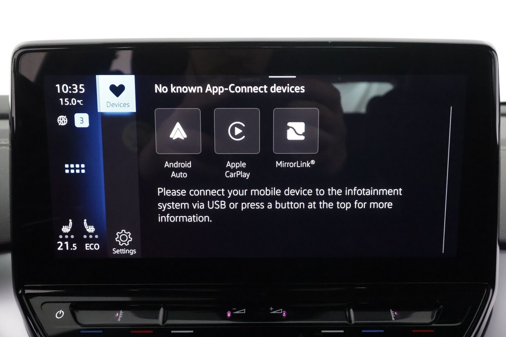 VOLKSWAGEN ID.4 2023 Pro Performance 150 kW * ACC / P.kamera / Muistipenkit hieronnalla / Koukku / Navi / LED / ILP / Keyless * - Kahdet renkaat aluvanteilla / Merkkihuollettu