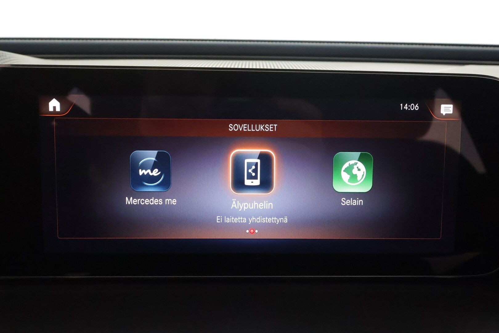 MERCEDES-BENZ EQC 2023 400 * Distronic+ / HUD / P.kamera / Midline / Lasikattoluukku / Koukku / Multibeam / Widescreen / Keyless / Navi * - Akku kuntotarkastettu SoH 95,4% / Kahdet renkaat aluvanteilla / Merkkihuollettu