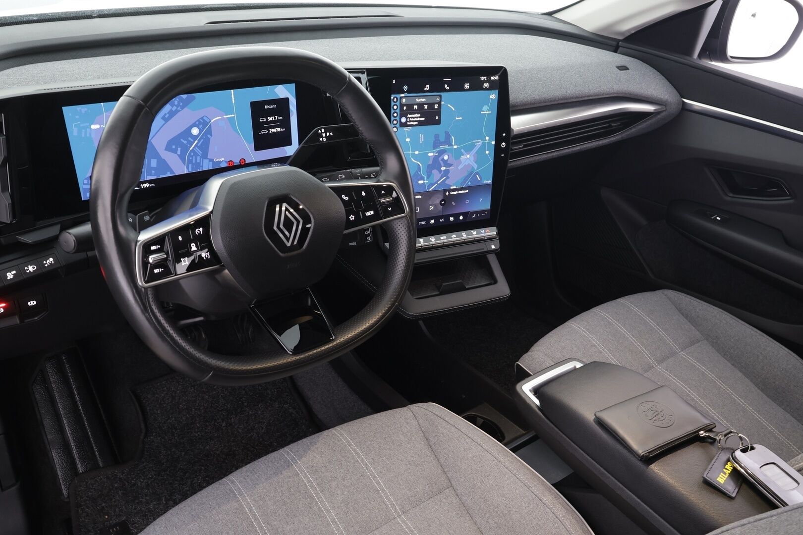 RENAULT MEGANE 2022 E-Tech electric 60kWh 220hv Evolution * ACC / Koukku / P.kamera / ILP / LED / Navi / Keyless * - Kahdet renkaat aluvanteilla / Merkkihuollot / - HULLUT AVAJAISHULINAT KORKOTARJOUS 3,29 %