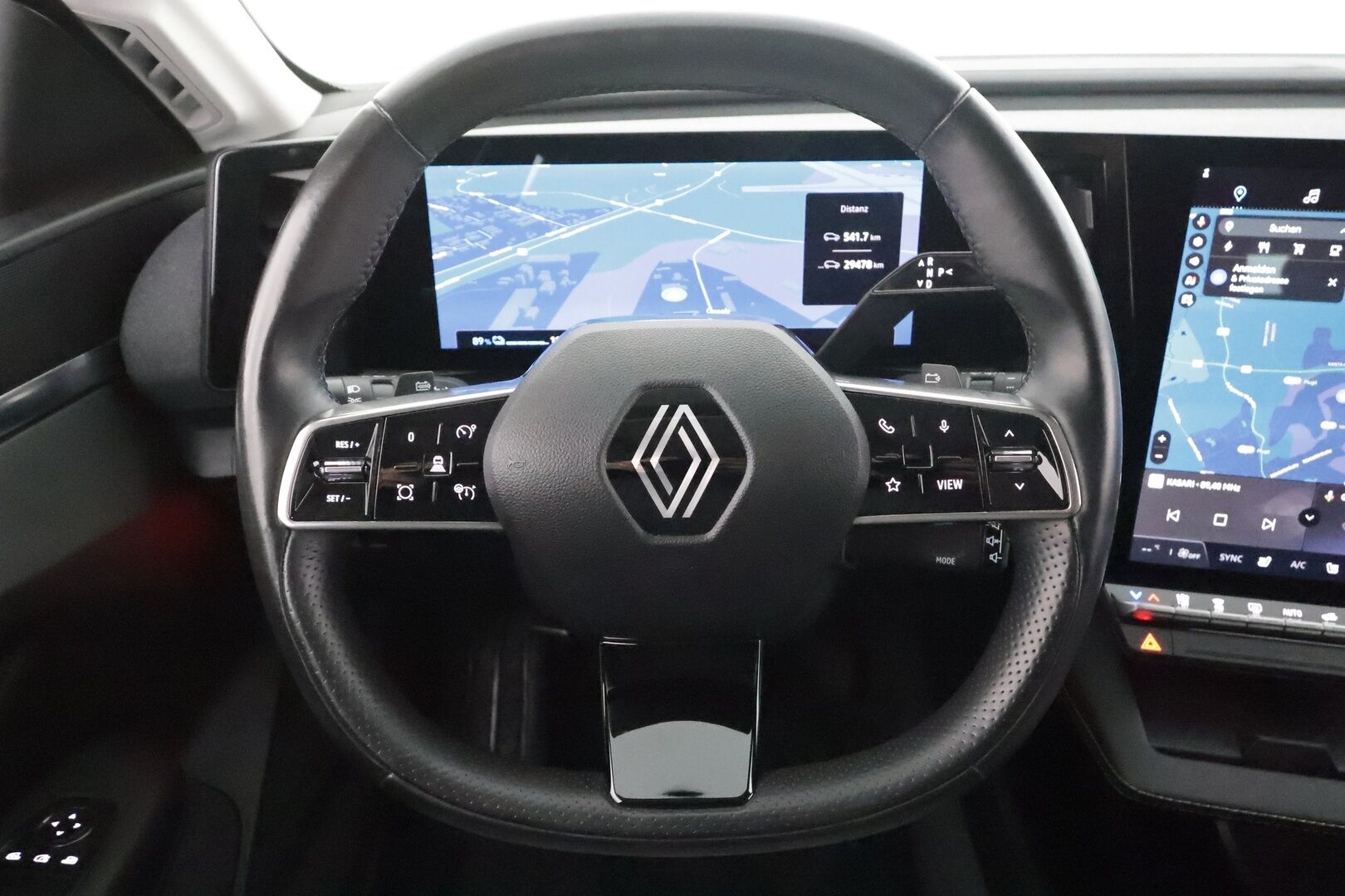 RENAULT MEGANE 2022 E-Tech electric 60kWh 220hv Evolution * ACC / Koukku / P.kamera / ILP / LED / Navi / Keyless * - Kahdet renkaat aluvanteilla / Merkkihuollot / - HULLUT AVAJAISHULINAT KORKOTARJOUS 3,29 %