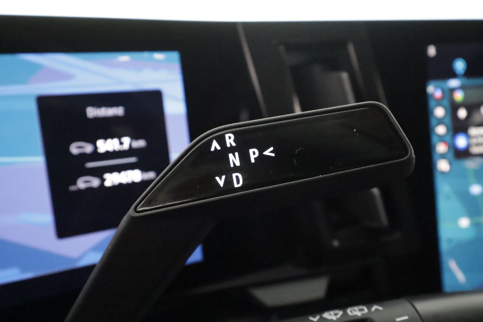 RENAULT MEGANE 2022 E-Tech electric 60kWh 220hv Evolution * ACC / Koukku / P.kamera / ILP / LED / Navi / Keyless * - Kahdet renkaat aluvanteilla / Merkkihuollot / - HULLUT AVAJAISHULINAT KORKOTARJOUS 3,29 %