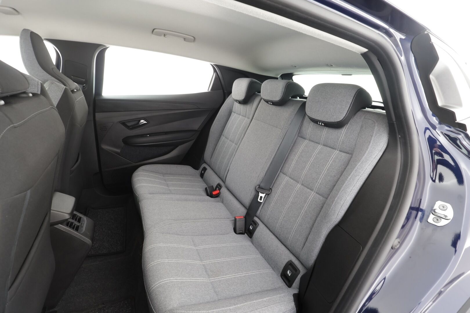 RENAULT MEGANE 2022 E-Tech electric 60kWh 220hv Evolution * ACC / Koukku / P.kamera / ILP / LED / Navi / Keyless * - Kahdet renkaat aluvanteilla / Merkkihuollot / - HULLUT AVAJAISHULINAT KORKOTARJOUS 3,29 %