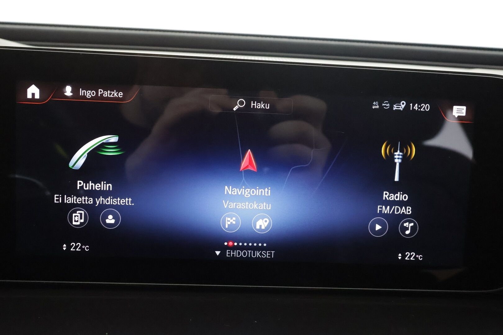 MERCEDES-BENZ EQC 2022 400 4Matic Edition AMG ** Distronic / Kattoluukku / HUD / Nahat / 360 / Vetokoukku ** 