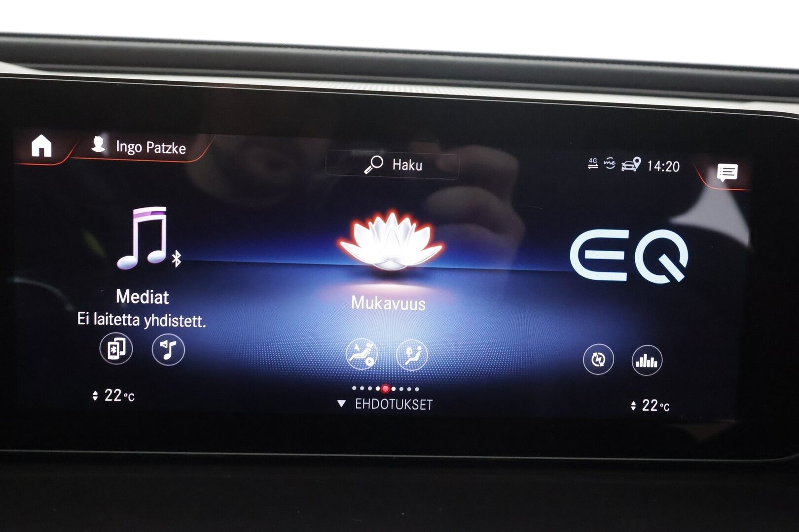 MERCEDES-BENZ EQC 2022 400 4Matic Edition AMG ** Distronic / Kattoluukku / HUD / Nahat / 360 / Vetokoukku ** 