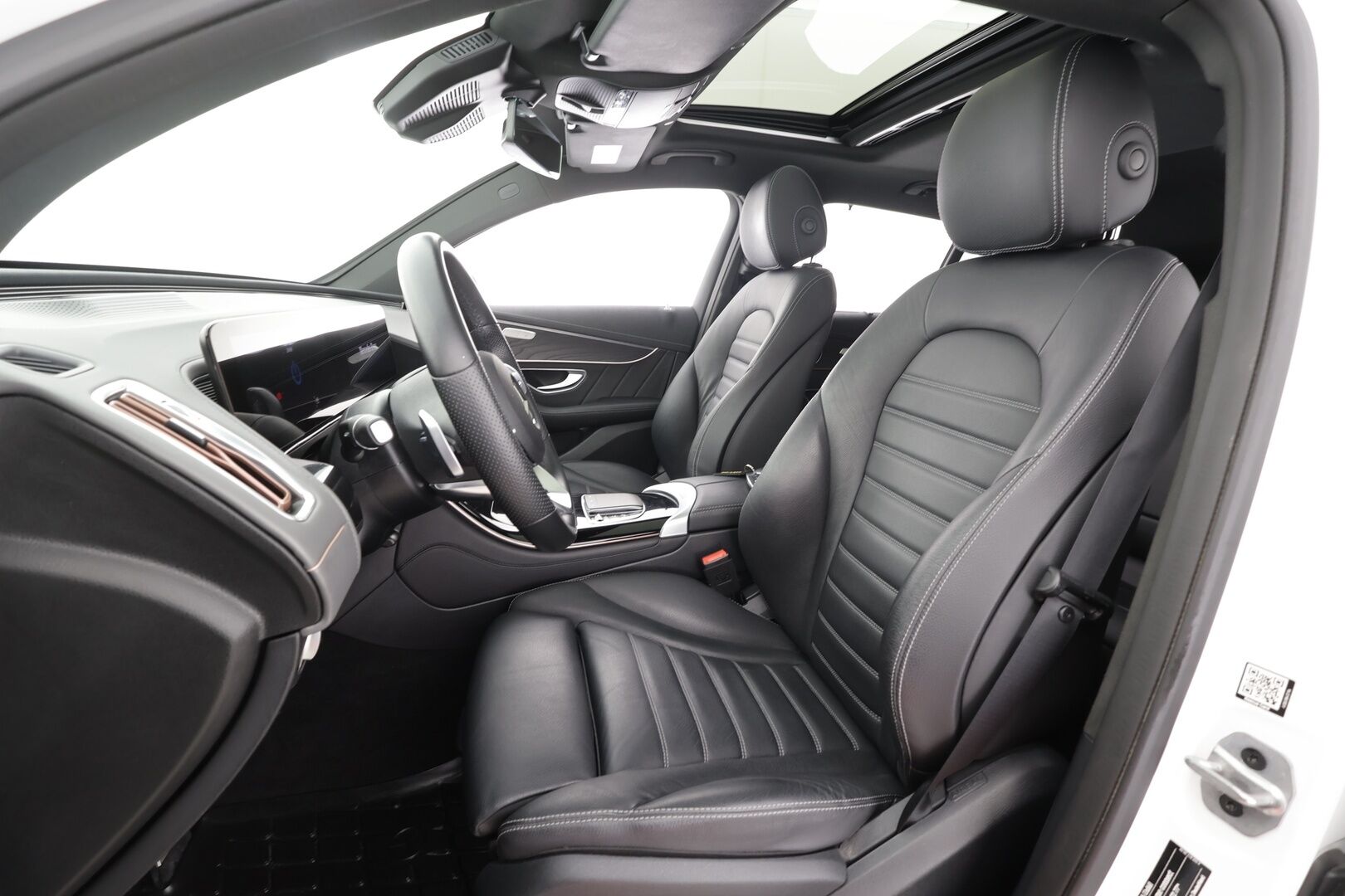 MERCEDES-BENZ EQC 2022 400 4Matic Edition AMG ** Distronic / Kattoluukku / HUD / Nahat / 360 / Vetokoukku ** 