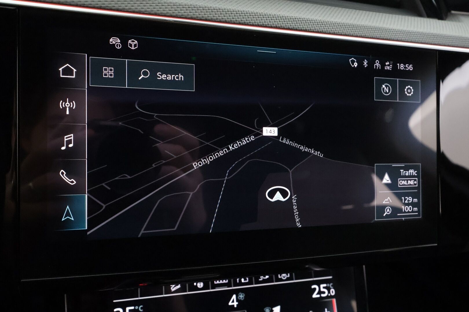 AUDI Q8 E-TRON 2024 SUV 55 Land of quattro S line * Adapt.Vakkari / Vetokoukku / 360-Kamera / Ilmastoidut Nahkapenkit / Ilma-Alusta / Navi / Keyless - Juuri tullut Tampereelle / Audi Sound System - HULLUT AVAJAISHULINAT KORKOTARJOUS 3,29 %