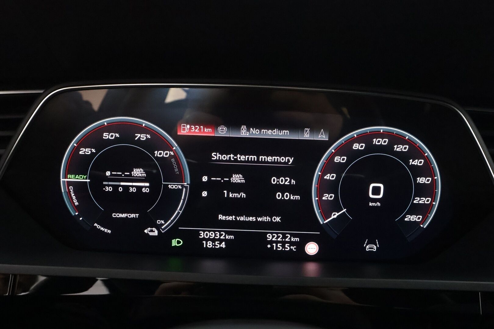 AUDI Q8 E-TRON 2024 SUV 55 Land of quattro S line * Adapt.Vakkari / Vetokoukku / 360-Kamera / Ilmastoidut Nahkapenkit / Ilma-Alusta / Navi / Keyless - Juuri tullut Tampereelle / Audi Sound System - HULLUT AVAJAISHULINAT KORKOTARJOUS 3,29 %