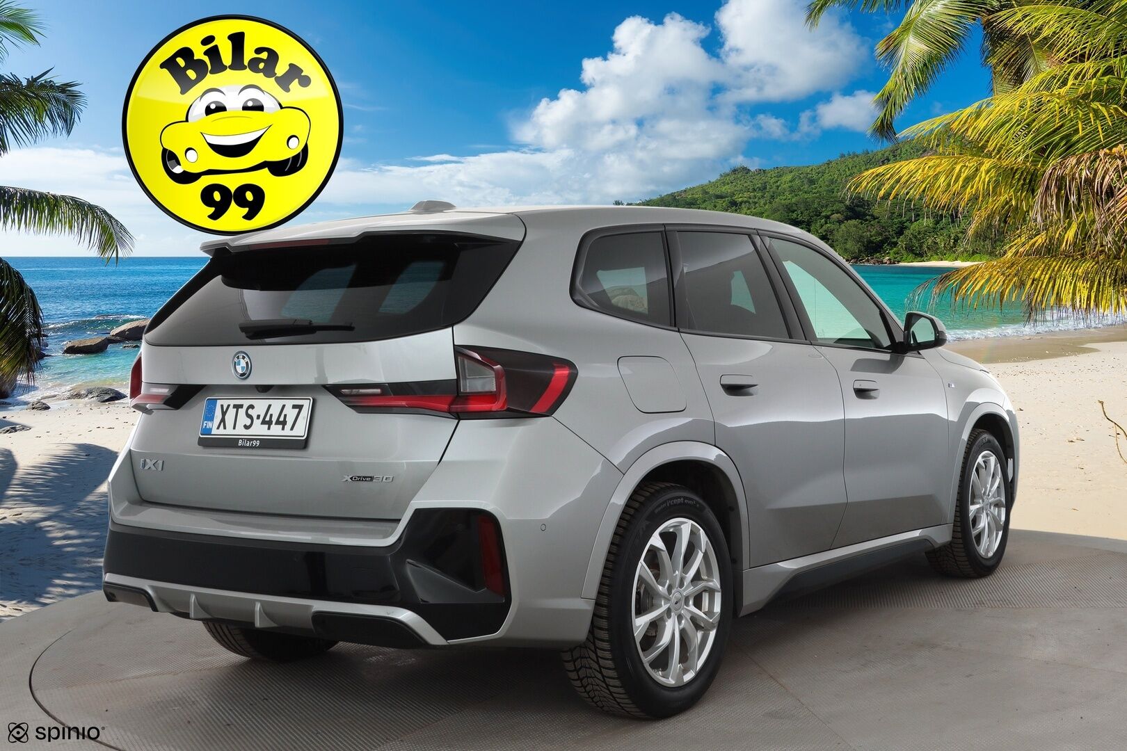 BMW IX1 2024 30 xDrive M Sport * ACC / Adapt.LED / Comfort Access / P.kamera / Koukku / Sähköluukku / Navi / Sporttipenkit / Akuston esilämmitys * - Akku kuntotarkastettu / Kahdet renkaat aluvanteilla / Merkkihuollettu - HULLUT AVAJAISHULINAT KORKOTARJOUS 3,29 %