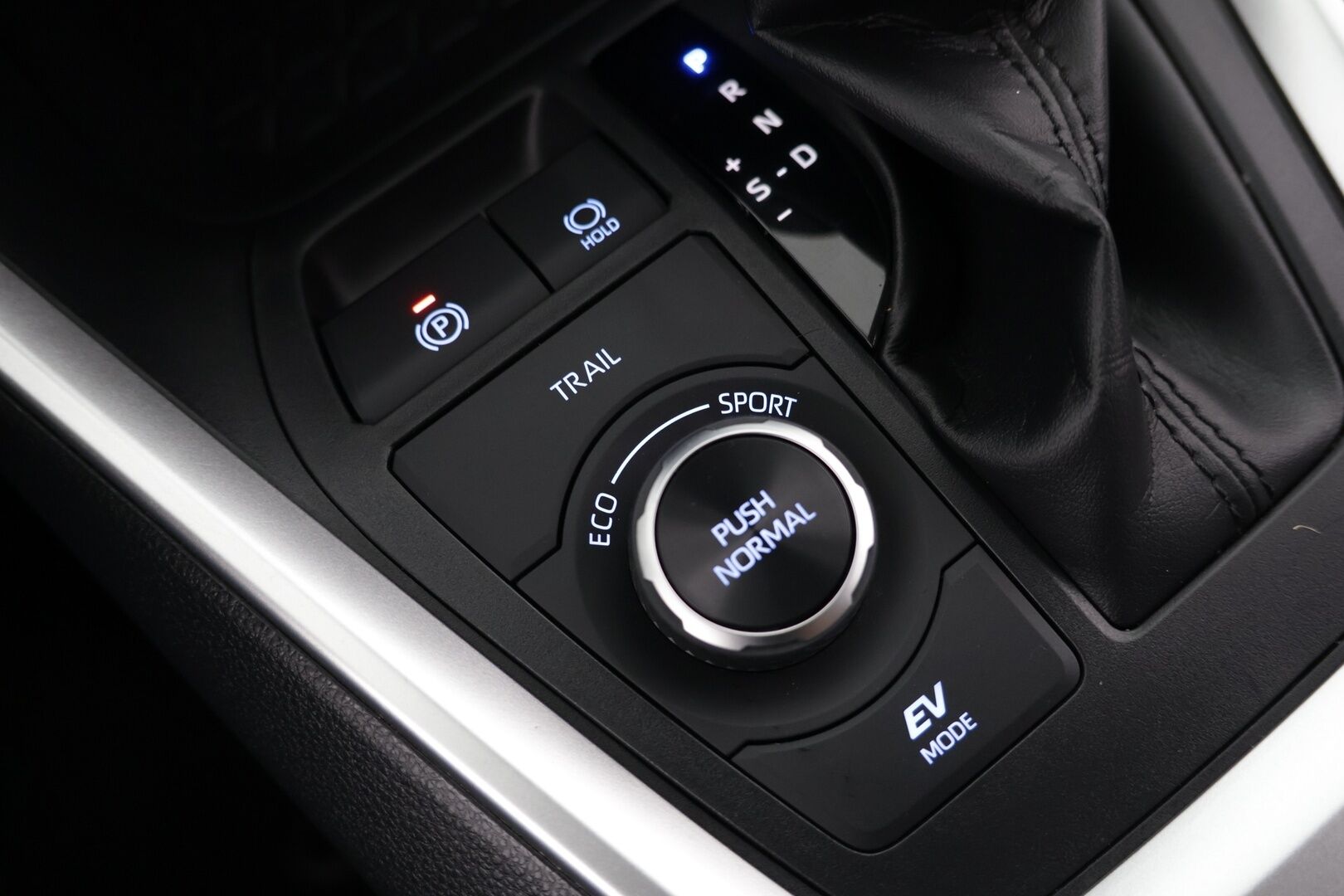 TOYOTA RAV4 2022 2.5 Hybrid AWD-i Active - ACC | P.Kamera | Lämmitettävä tuulilasi | 2x vanteet 