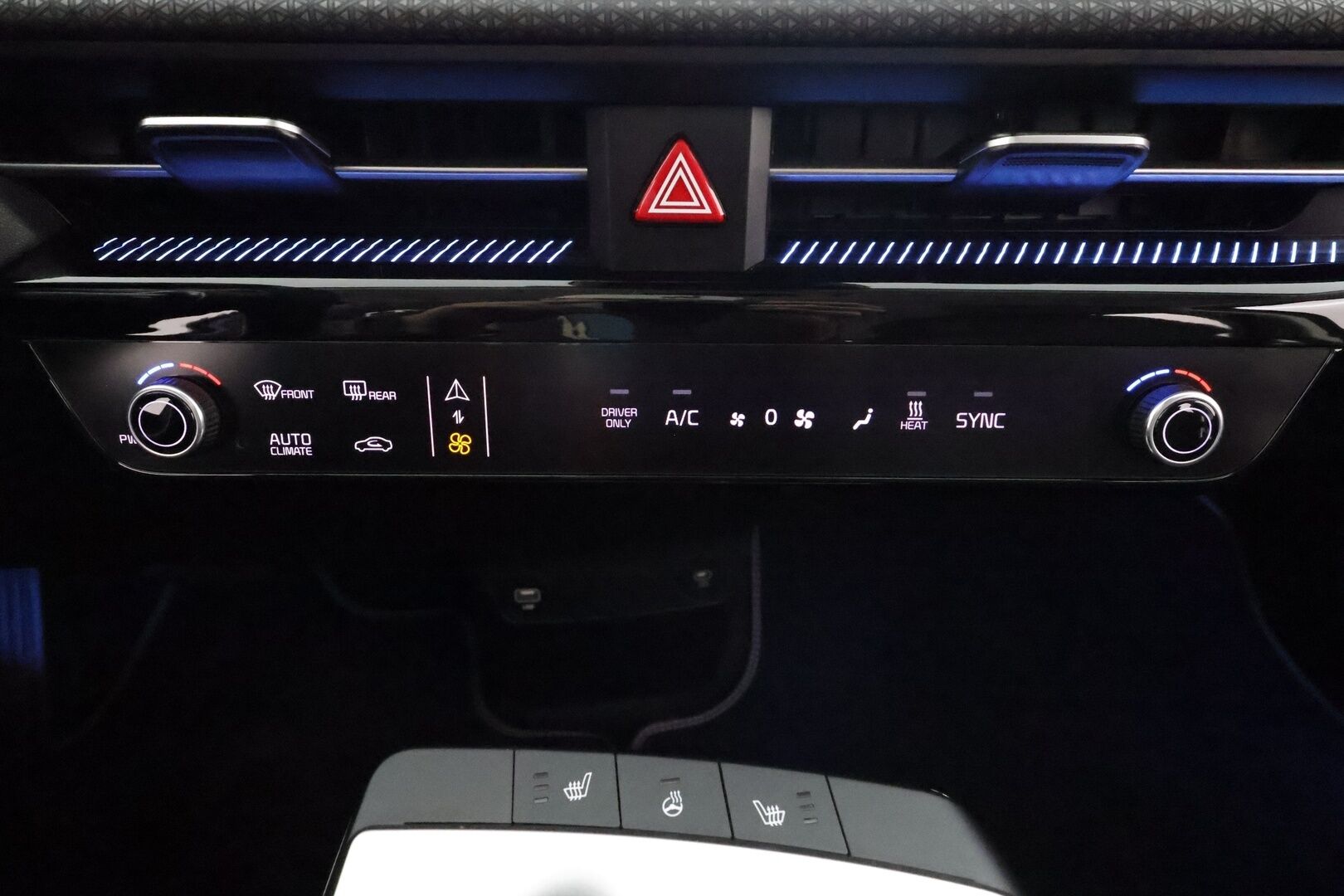 KIA EV6 2023 RWD 77.4 kWh * ACC / P.kamera / ILP / Navi / LED / Nahat / Keyless / Sähköluukku * - Merkkihuollettu