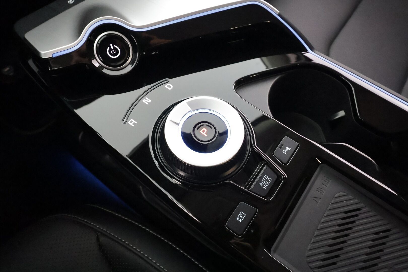 KIA EV6 2023 RWD 77.4 kWh * ACC / P.kamera / ILP / Navi / LED / Nahat / Keyless / Sähköluukku * - Merkkihuollettu