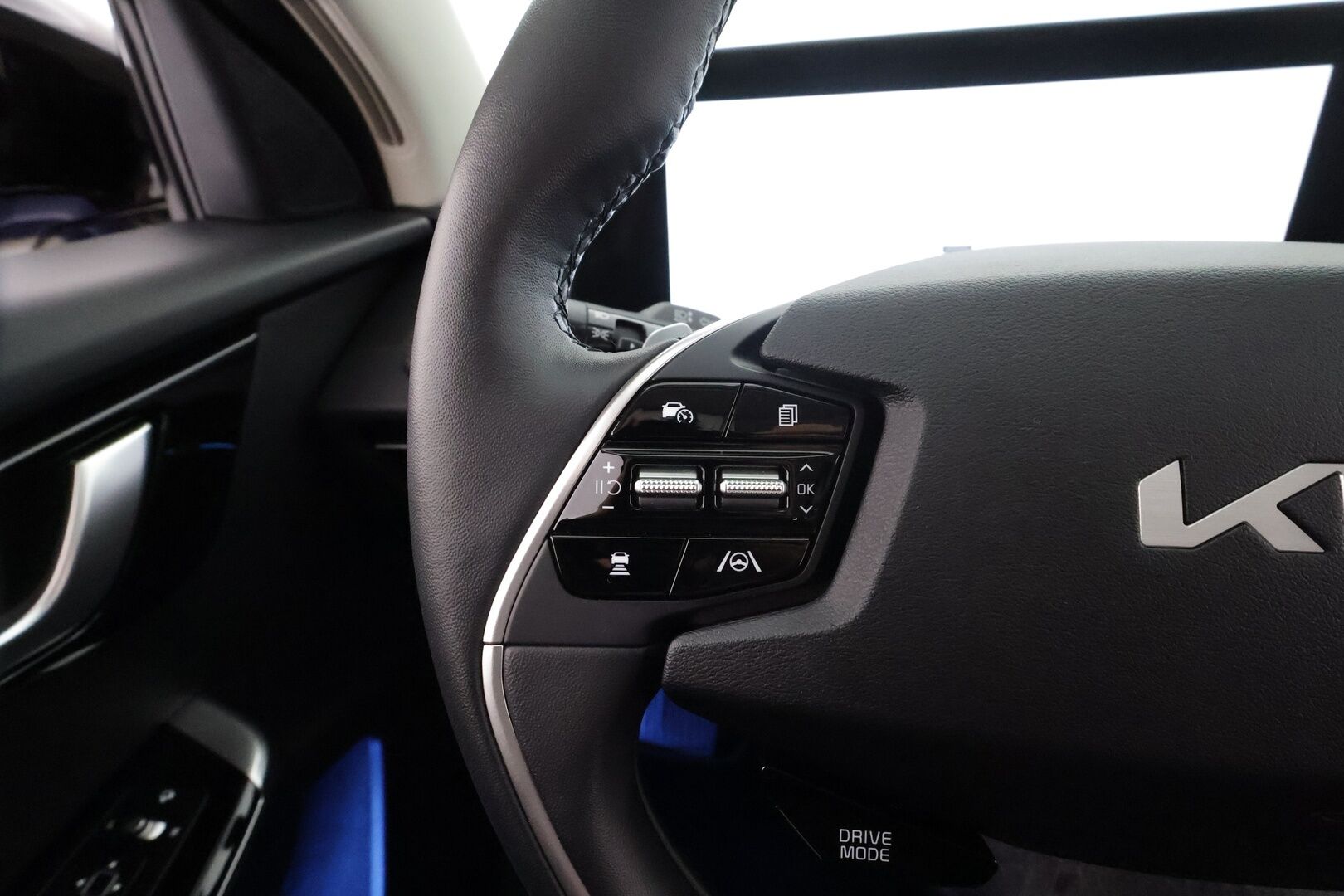 KIA EV6 2023 RWD 77.4 kWh * ACC / P.kamera / ILP / Navi / LED / Nahat / Keyless / Sähköluukku * - Merkkihuollettu