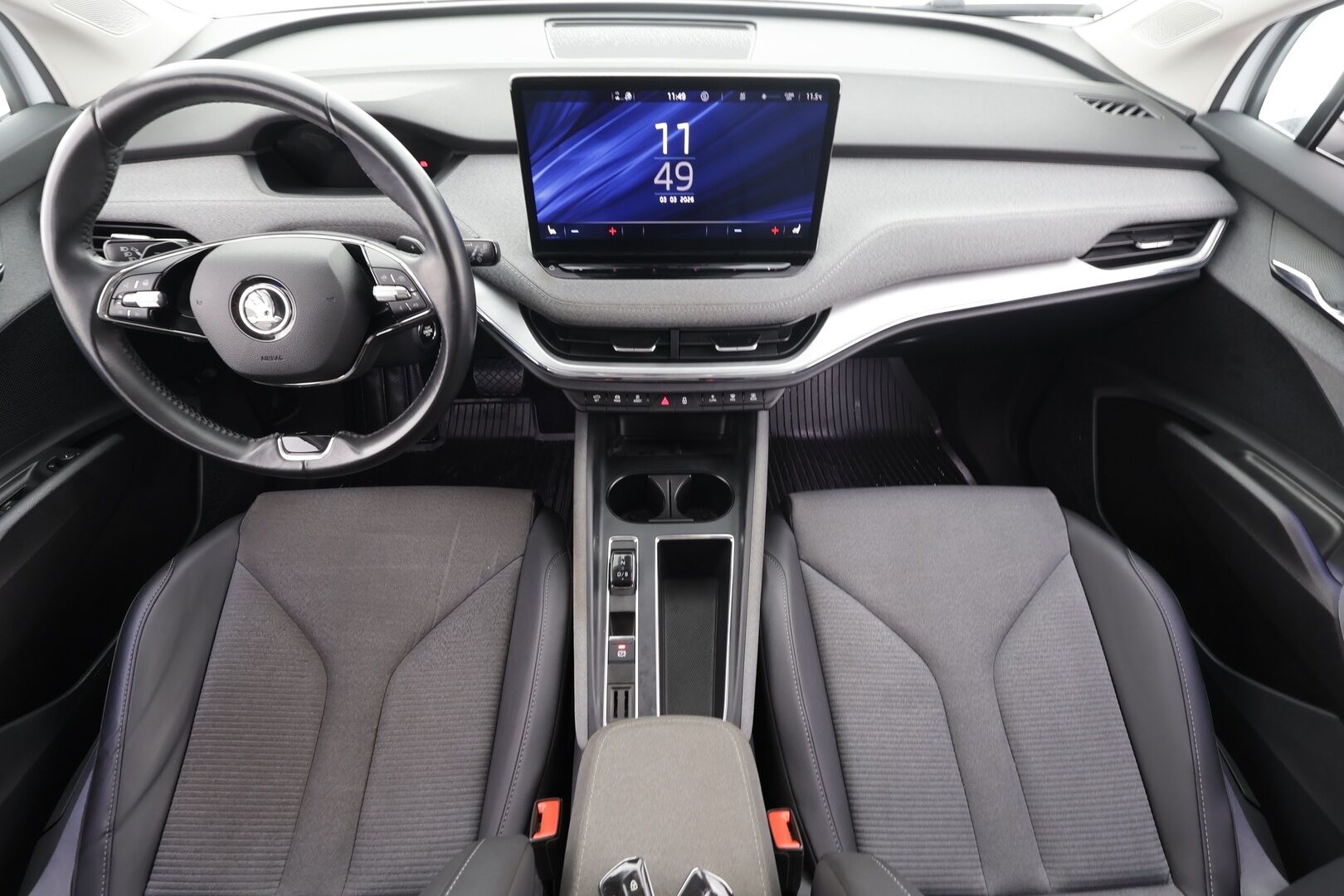 SKODA ENYAQ 2022 80iV / ACC / ILP / P.kamera / Keyless / Apple&Android / Digimittaristo / LED /  3-alueinen ilmastointi * - Merkkihuollettu /  Kahdet Renkaat