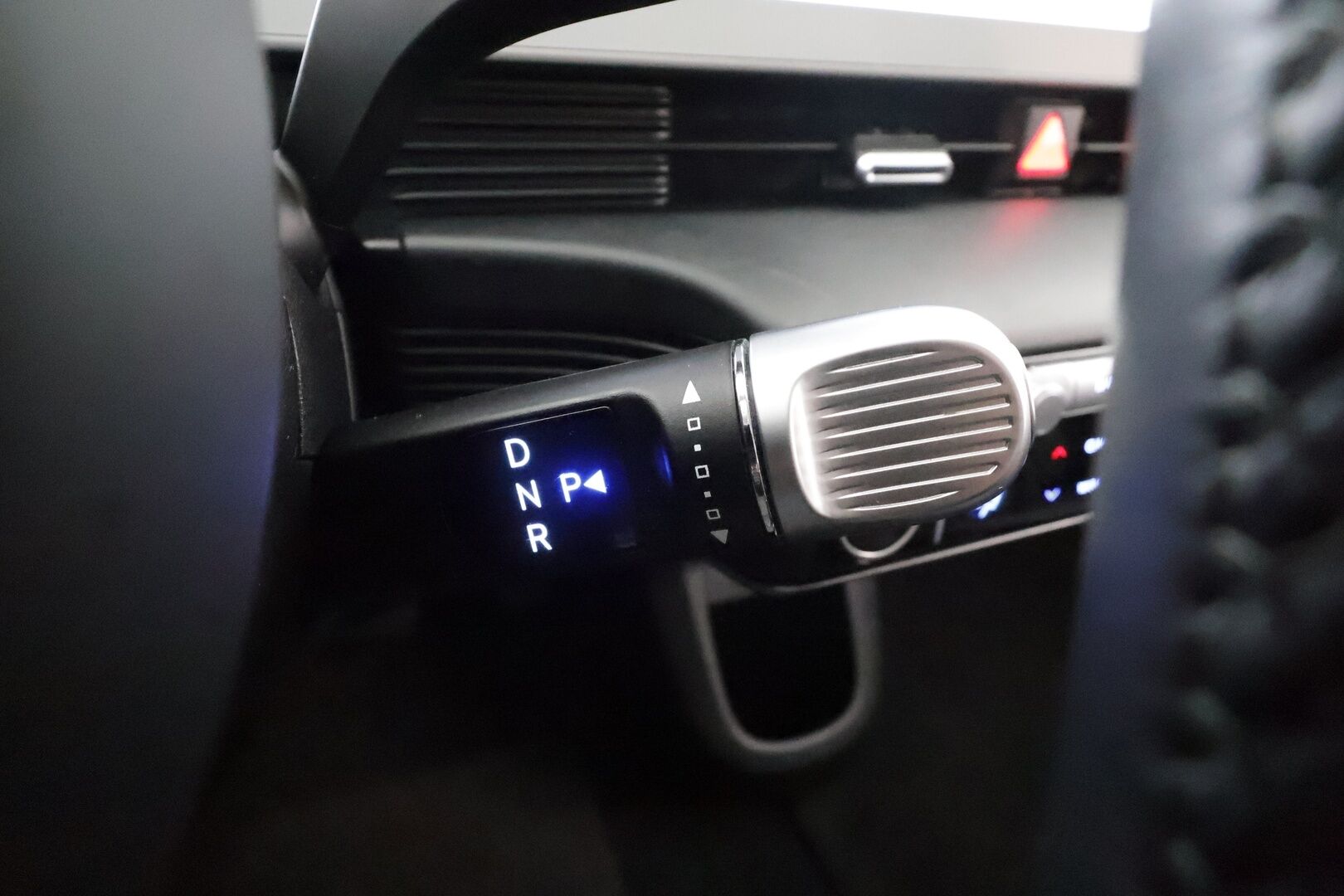 HYUNDAI IONIQ 5 2023 4WD 72.6 kWh Dynamique * ACC / P.kamera / ILP / Koukku / Navi / LED / Keyless / Sähköpenkki * - Merkkihuollettu / Akku kuntotarkastettu SoH 97,7%