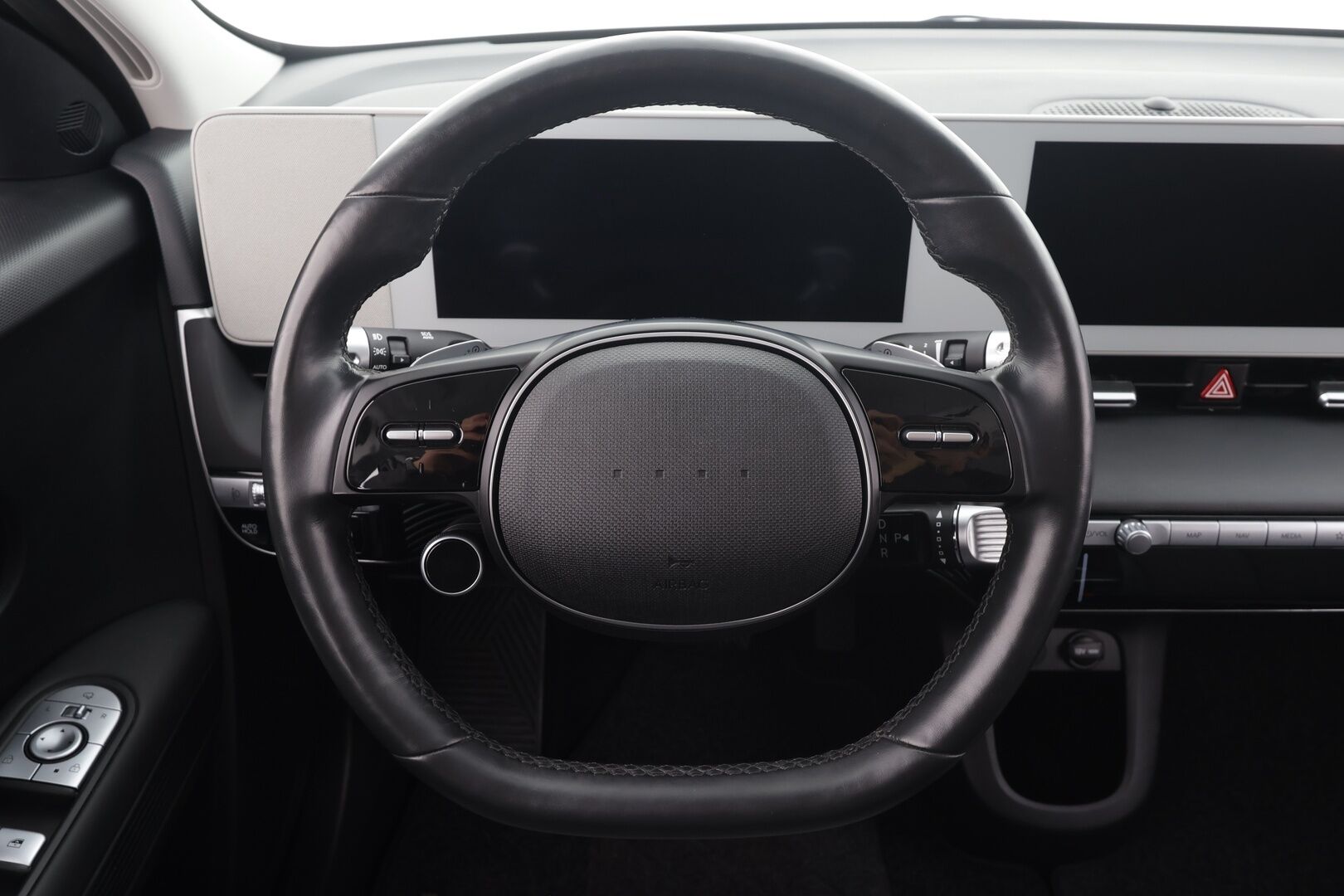 HYUNDAI IONIQ 5 2023 73 kWh 305 hv AWD Style * Lämpöpumppu / Vetokoukku / Adapt.Vakkari / Peruutuskamera / LED / Sähköpenkki / Navi / KeyLess - Merkkihuollettu / Akku kuntotarkastettu SoH 97,7% - HULLUT AVAJAISHULINAT KORKOTARJOUS 3,29 %