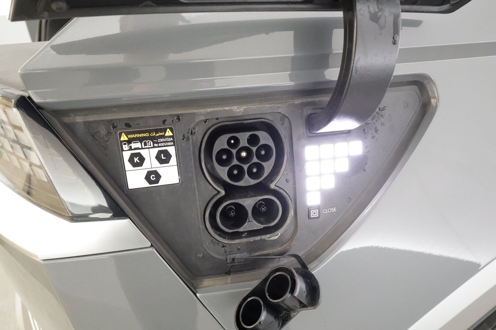 HYUNDAI IONIQ 5 2023 73 kWh 305 hv AWD Style * Lämpöpumppu / Vetokoukku / Adapt.Vakkari / Peruutuskamera / LED / Sähköpenkki / Navi / KeyLess - Merkkihuollettu / Akku kuntotarkastettu SoH 97,7% - HULLUT AVAJAISHULINAT KORKOTARJOUS 3,29 %