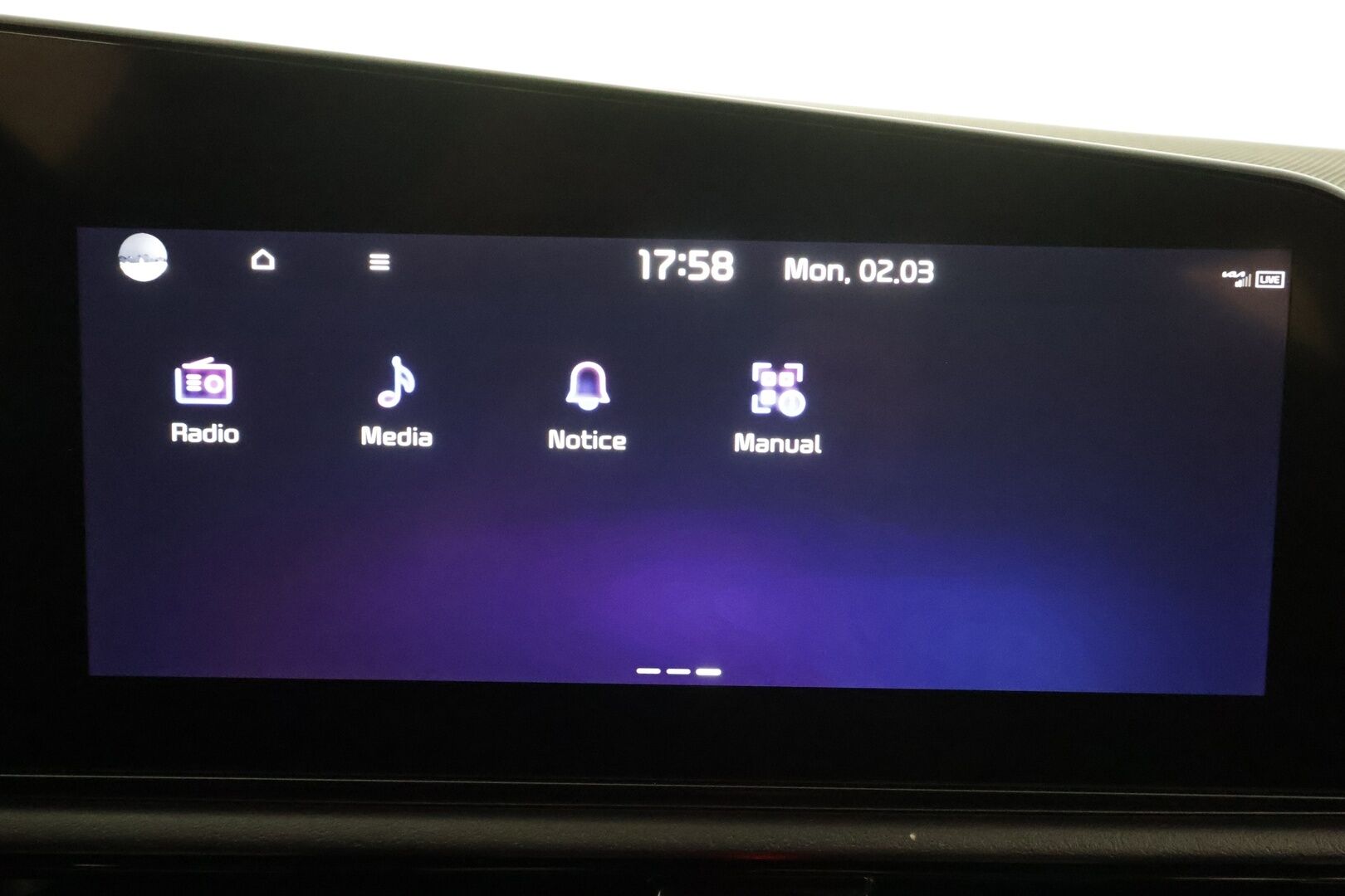 KIA NIRO 2023 Vision * ACC / P.kamera / ILP / Koukku / Navi / LED / Sähköpenkki / Keyless * - Kahdet renkaat aluvanteilla / Merkkihuollettu