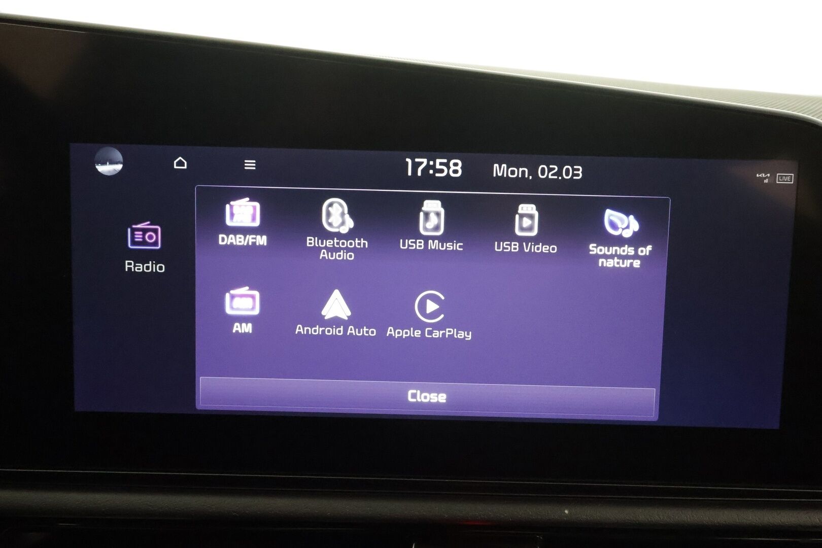 KIA NIRO 2023 Vision * ACC / P.kamera / ILP / Koukku / Navi / LED / Sähköpenkki / Keyless * - Kahdet renkaat aluvanteilla / Merkkihuollettu