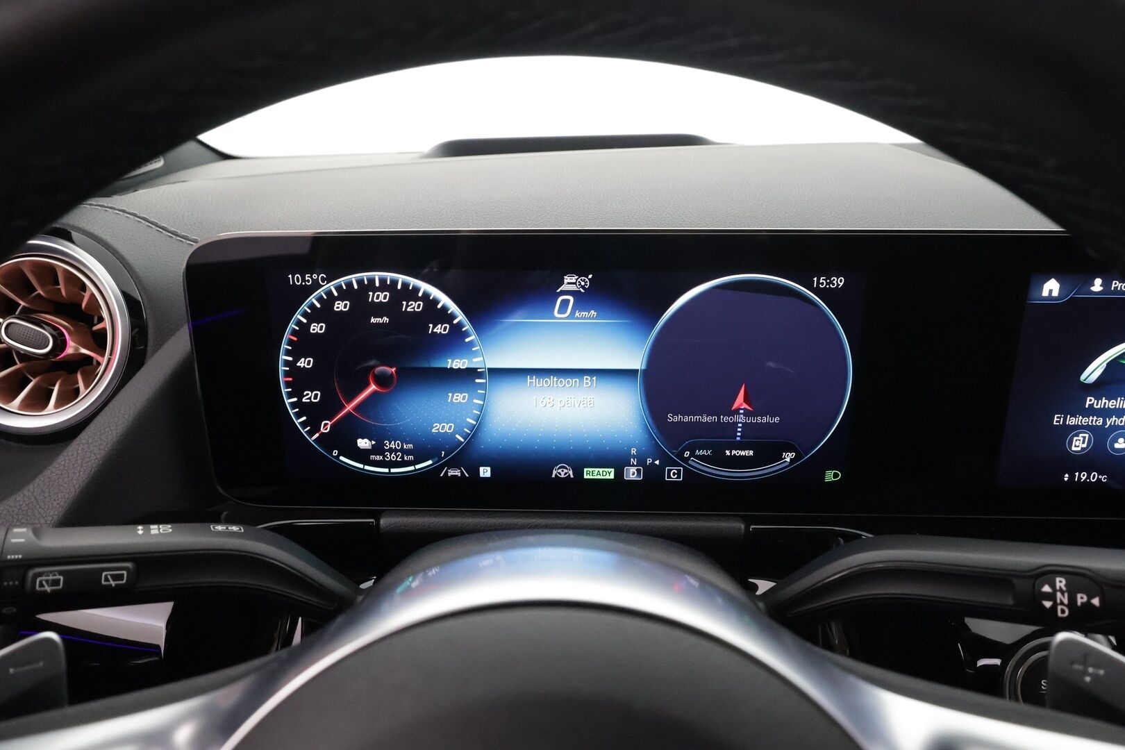 MERCEDES-BENZ EQA 2022 350 4Matic Electric Art  * Distronic Plus / HUD / Panorama / Koukku / Muistipenkki / LED High performance *