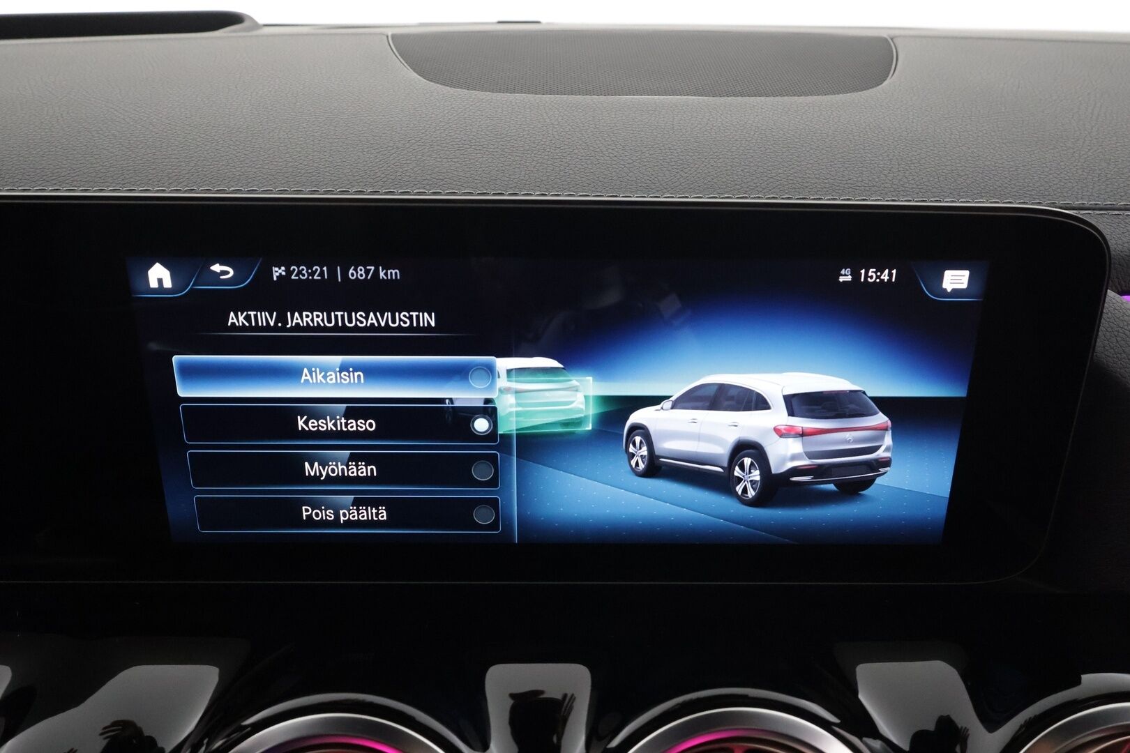 MERCEDES-BENZ EQA 2022 350 4Matic Electric Art  * Distronic Plus / HUD / Panorama / Koukku / Muistipenkki / LED High performance *