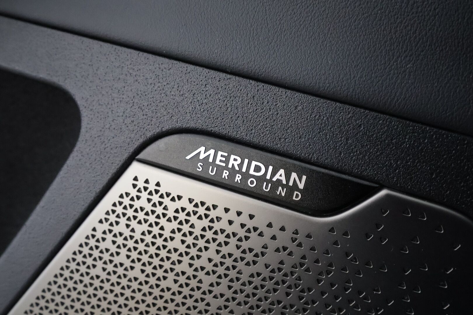 KIA EV6 2022 RWD * Koukku / ILP / ACC / LED / HUD / Meridian / 360 / Ilmastoitu Muistipenkki / Kaistavahti / Navi *