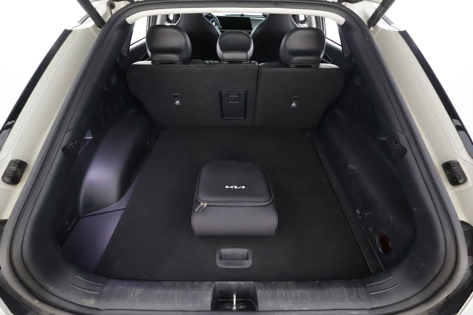 KIA EV6 2022 RWD * Koukku / ILP / ACC / LED / HUD / Meridian / 360 / Ilmastoitu Muistipenkki / Kaistavahti / Navi *