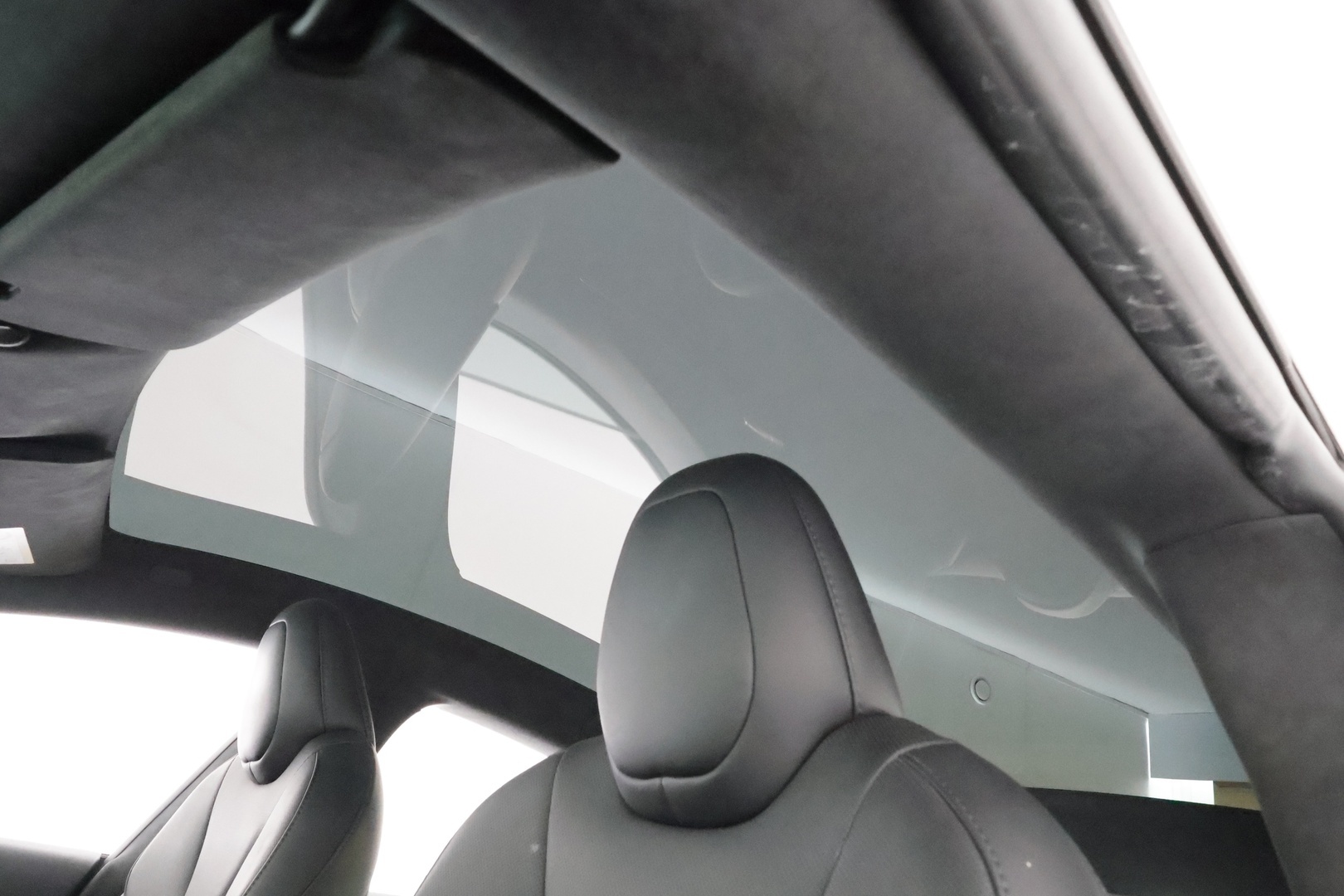 TESLA MODEL S 2023 Long Range Dual Motor * Koukku / ILP / Matrix LED / Viihdenäyttö / Ilma-alusta / Lasikatto / Premium Audio / Parannettu autopilot * - Ilmastoidut nahat 