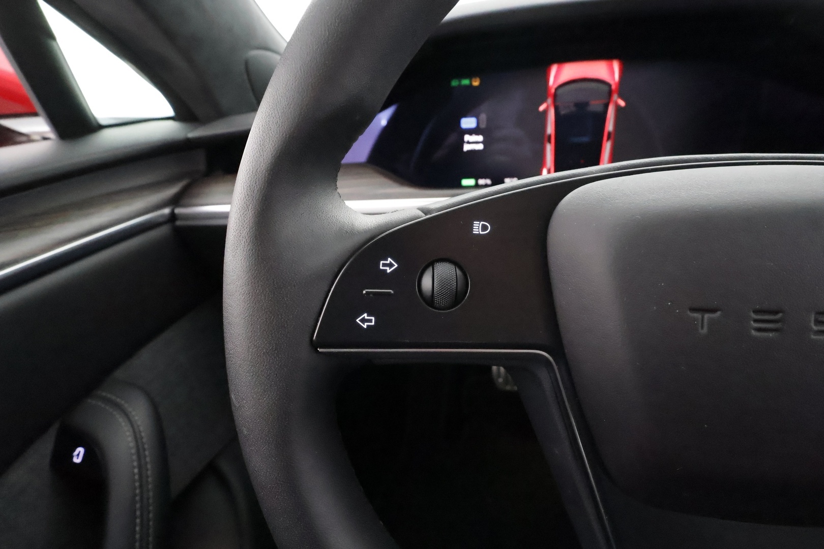 TESLA MODEL S 2023 Long Range Dual Motor * Koukku / ILP / Matrix LED / Viihdenäyttö / Ilma-alusta / Lasikatto / Premium Audio / Parannettu autopilot * - Ilmastoidut nahat 