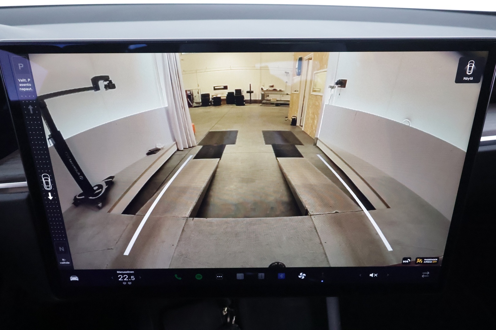 TESLA MODEL S 2023 Long Range Dual Motor * Koukku / ILP / Matrix LED / Viihdenäyttö / Ilma-alusta / Lasikatto / Premium Audio / Parannettu autopilot * - Ilmastoidut nahat 