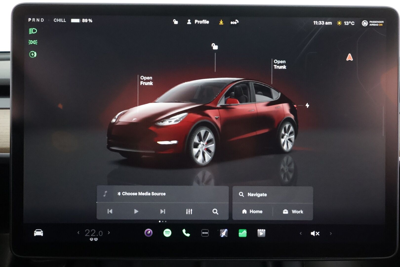 TESLA MODEL Y 2022 Performance * ILP / ACC / Lasikatto / Premium Audio / P.Kamera / Matrix-LED / Muistipenkki / Kaistavahti * - 2x Latauskaapelit / Kahdet renkaat aluvanteilla 