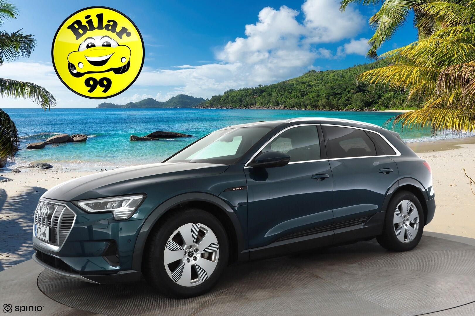 AUDI E-TRON 2022 55 Quattro 300kW * ACC / 360° / Matrix LED / Ilma-alusta / Koukku / Panorama / Navi / Keyless / Sporttipenkit * - Kahdet renkaat aluvanteilla / Merkkihuollettu